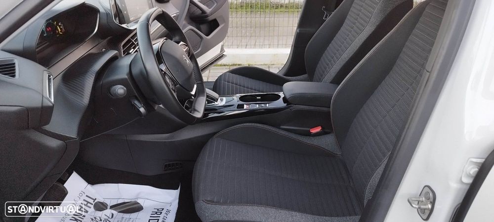 Peugeot e-2008 50 kWh Allure Pack - 12