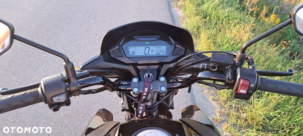 Honda CB - 8
