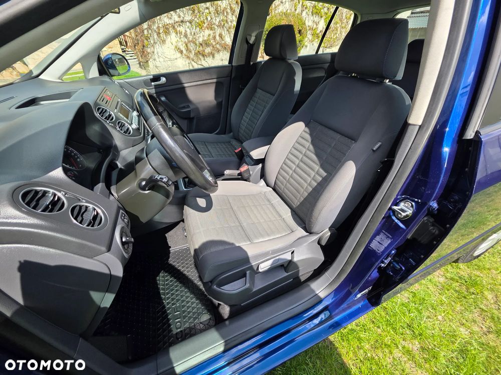 Volkswagen Golf Plus - 12