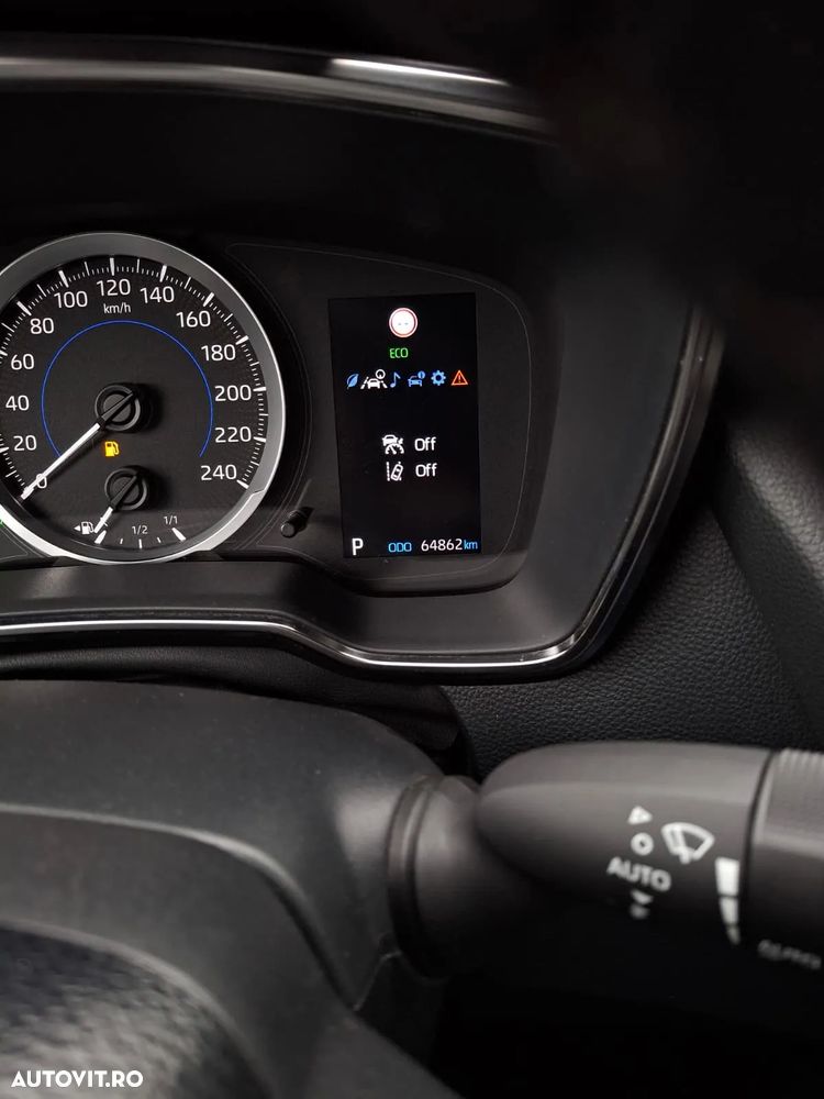 Toyota Corolla 1.8 Hybrid Business Edition - 19