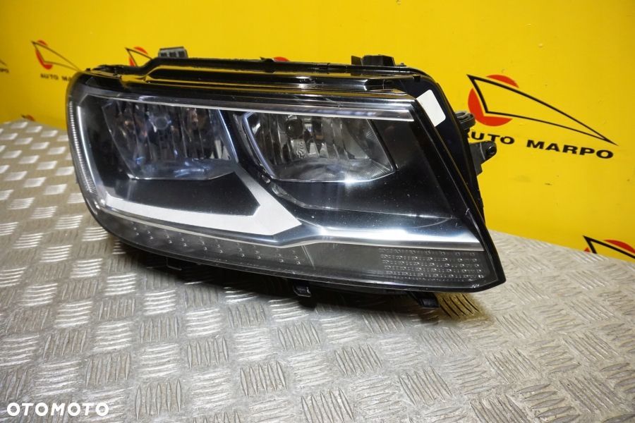 VW TIGUAN 2016 - REFLEKTOR LAMPA ZWYKŁA HALOGENOWA PRAWA USA - 4