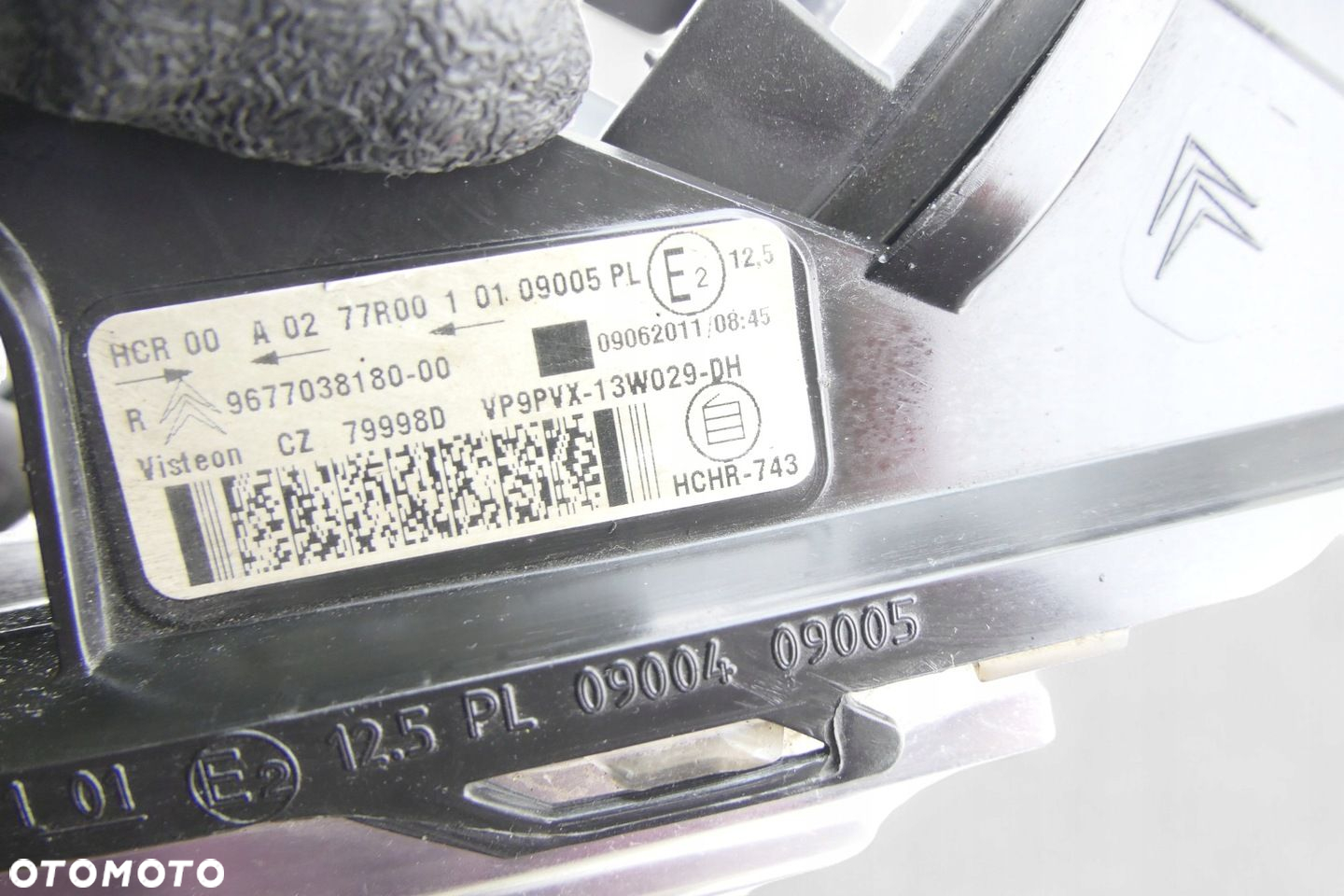 Lampa Prawy Przód CITROEN DS3 9677038180 Anglik - 8