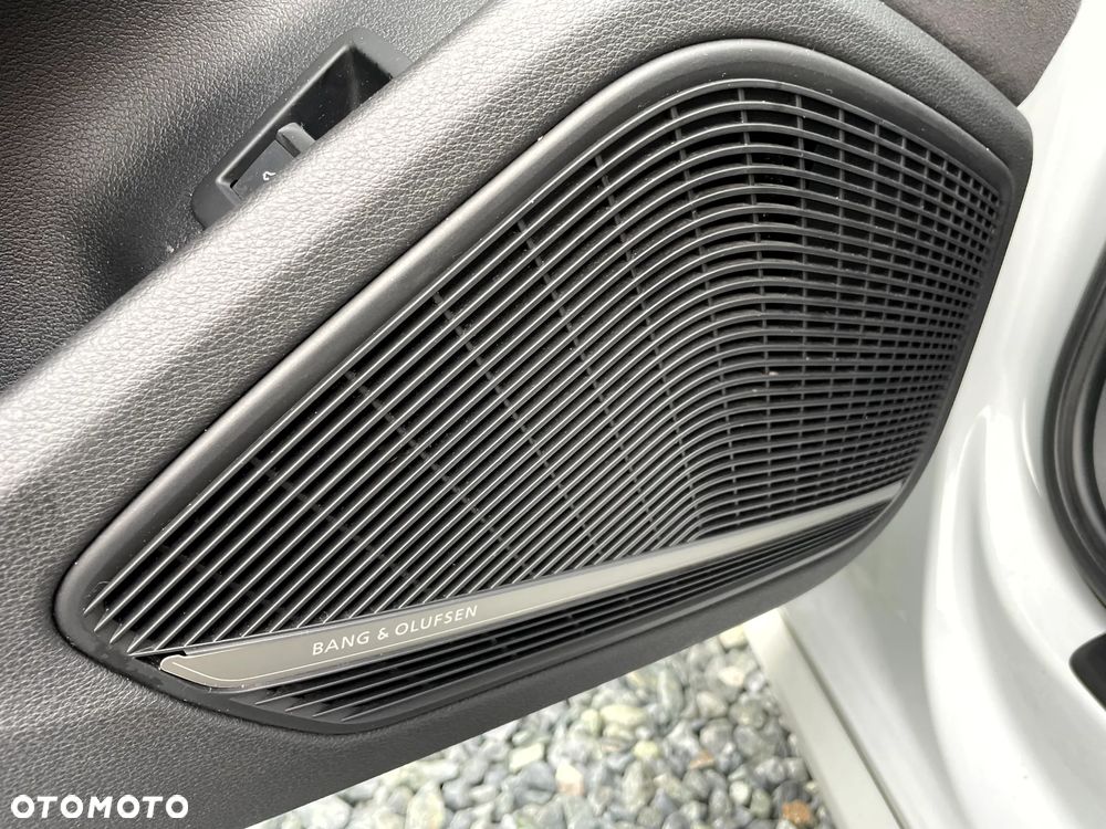 Audi A4 Avant 40 TDI quattro S tronic S line - 14