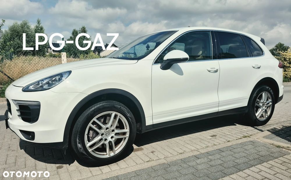 Porsche Cayenne Standard - 1