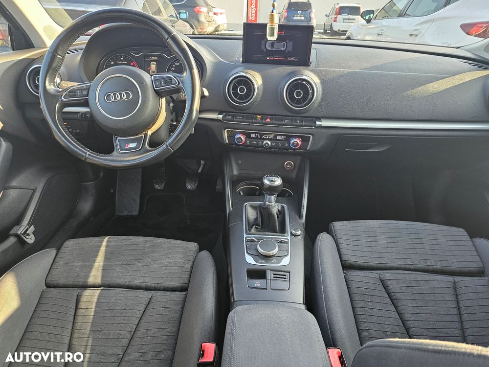 Audi A3 1.6 TDI (clean diesel) S line Sportpaket - 3