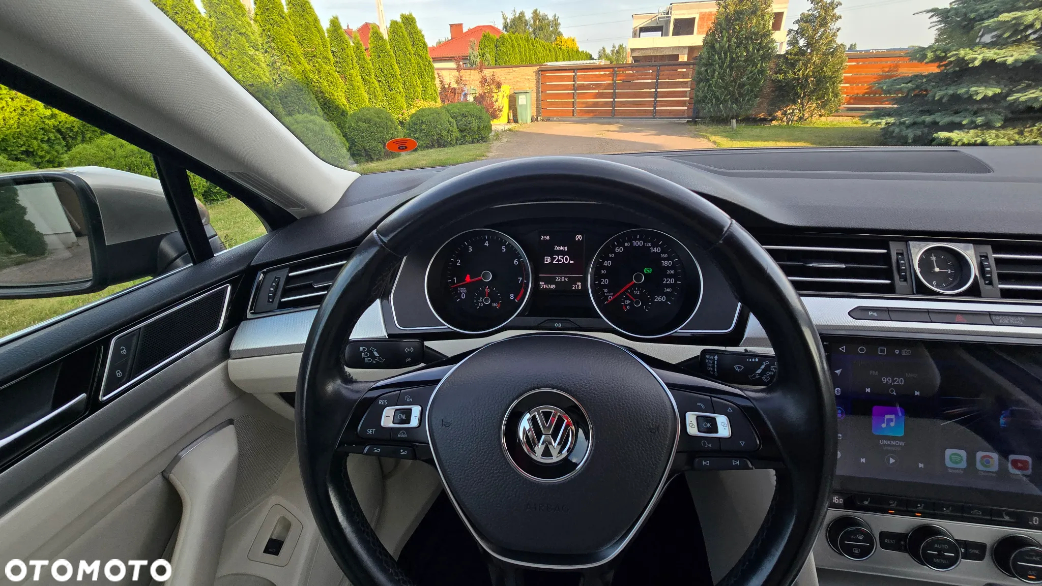 Volkswagen Passat - 37
