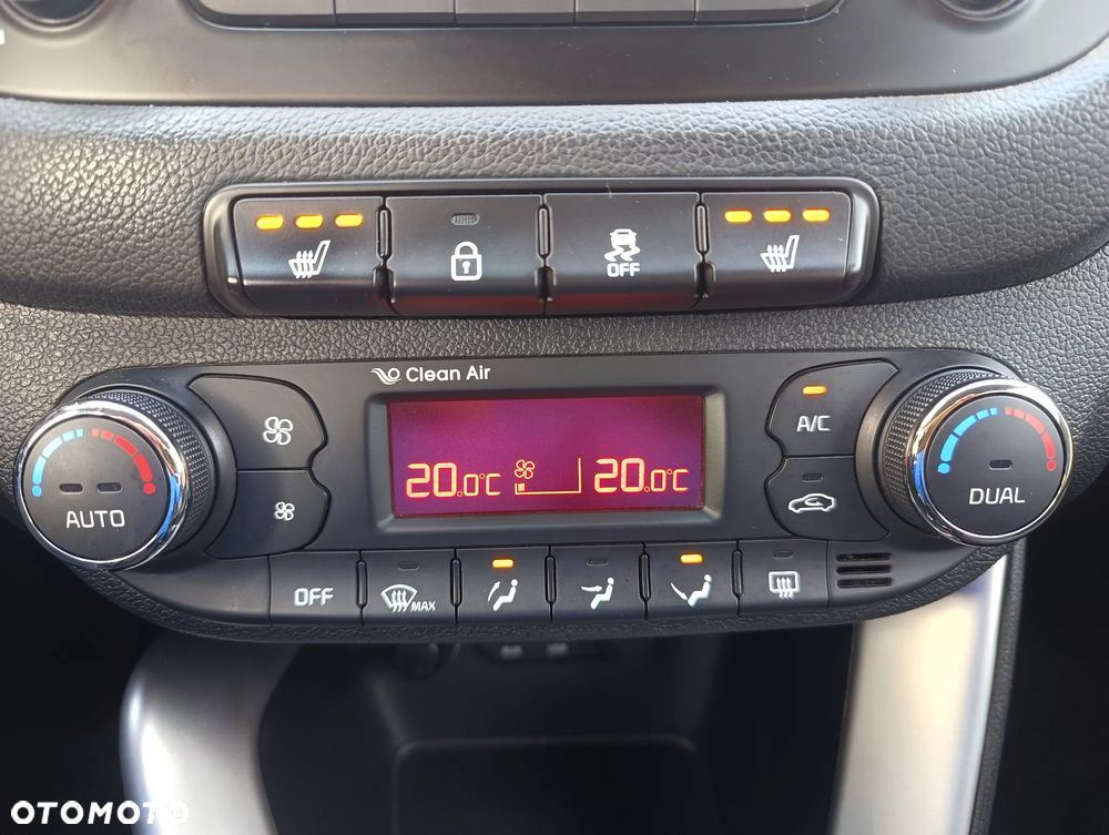 Kia Ceed 1.6 GDI Dream Team Edition - 20