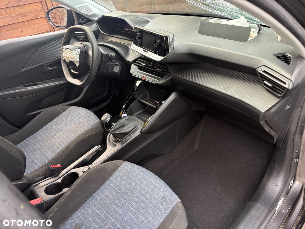 Peugeot 208 2022 photo 4