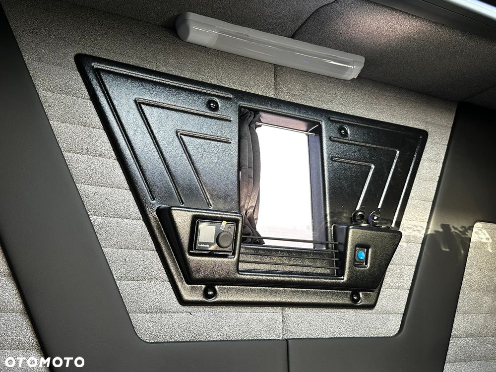 Mercedes-Benz Sprinter - 38