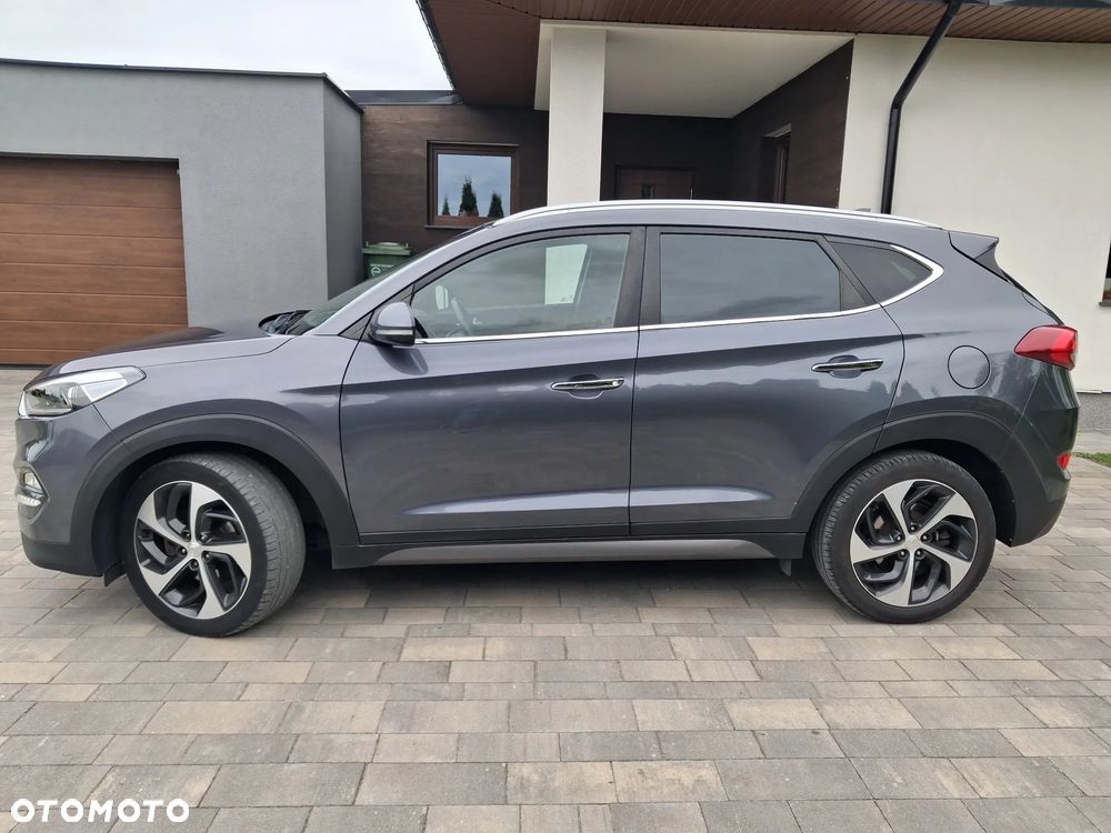 Hyundai Tucson - 2
