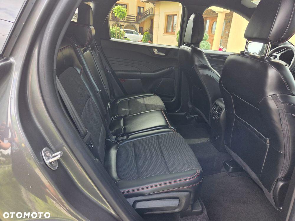 Ford Kuga 2.0 EcoBoost 4x4 ST-Line - 26