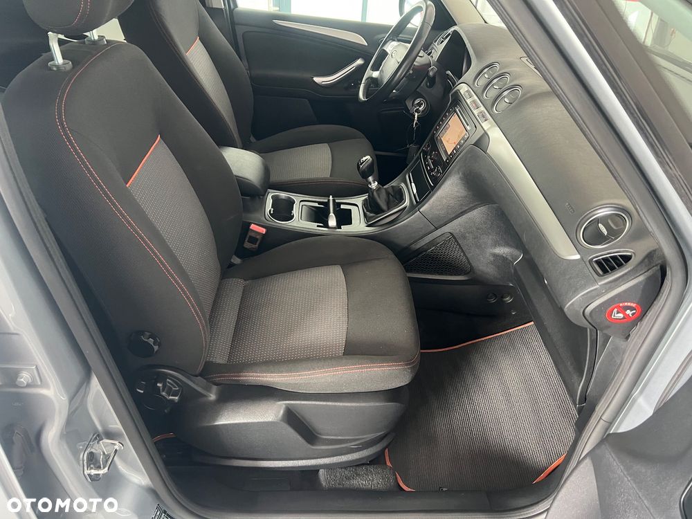 Ford Galaxy 2.0 TDCi Platinium X - 27