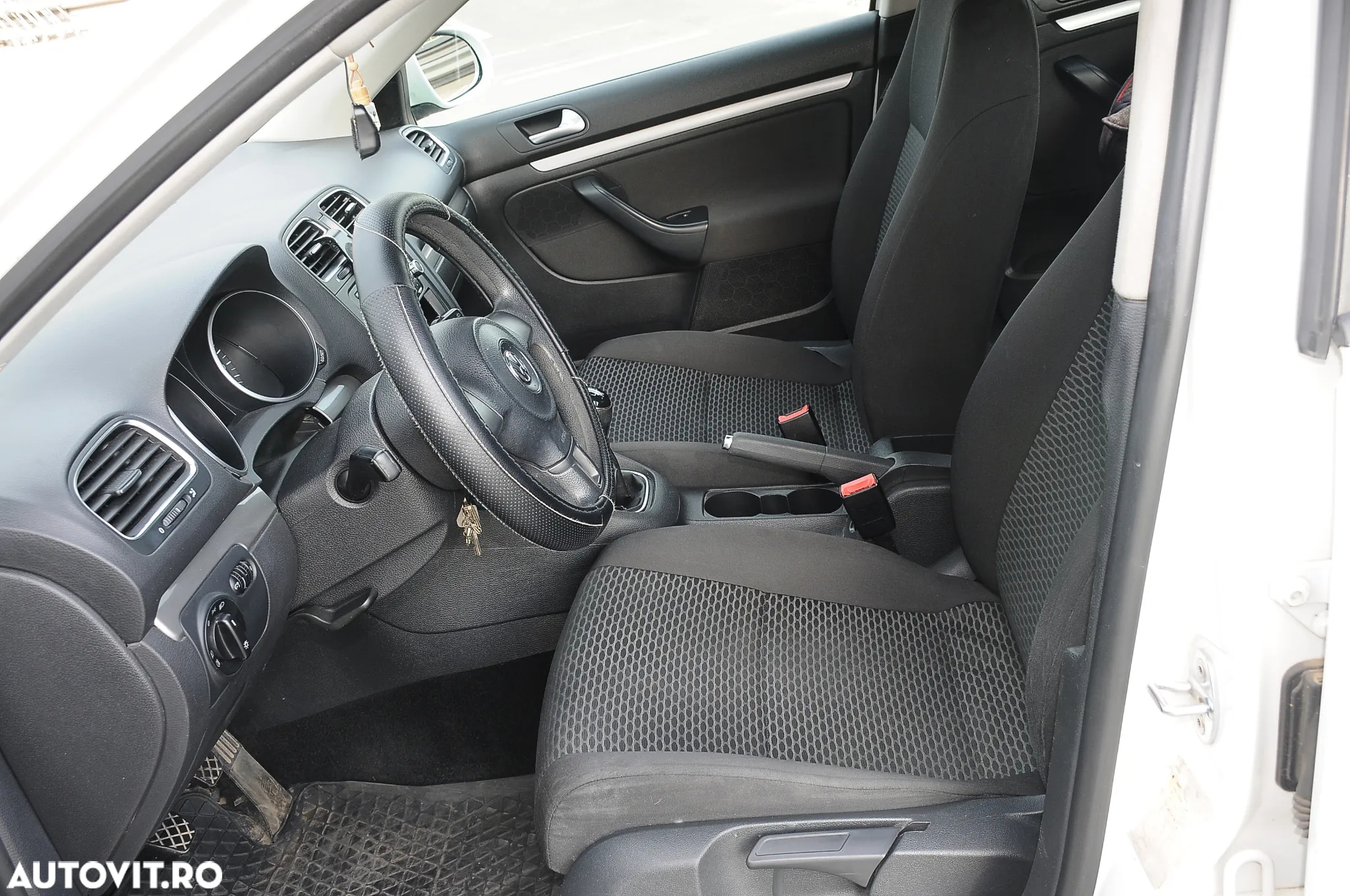 Volkswagen Golf 1.6 TDI DPF BMT Trendline - 5