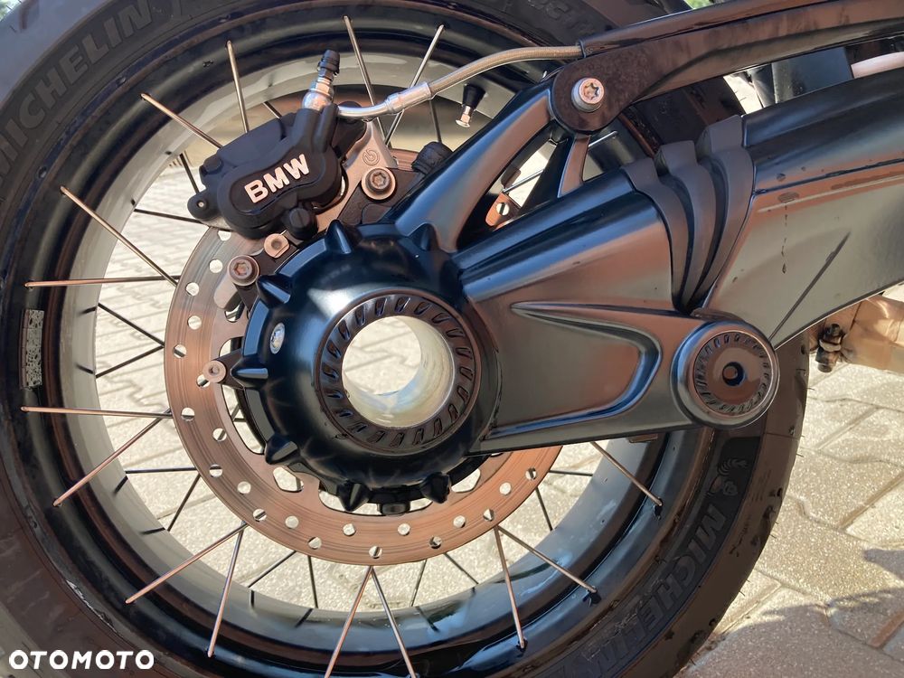 BMW R - 18