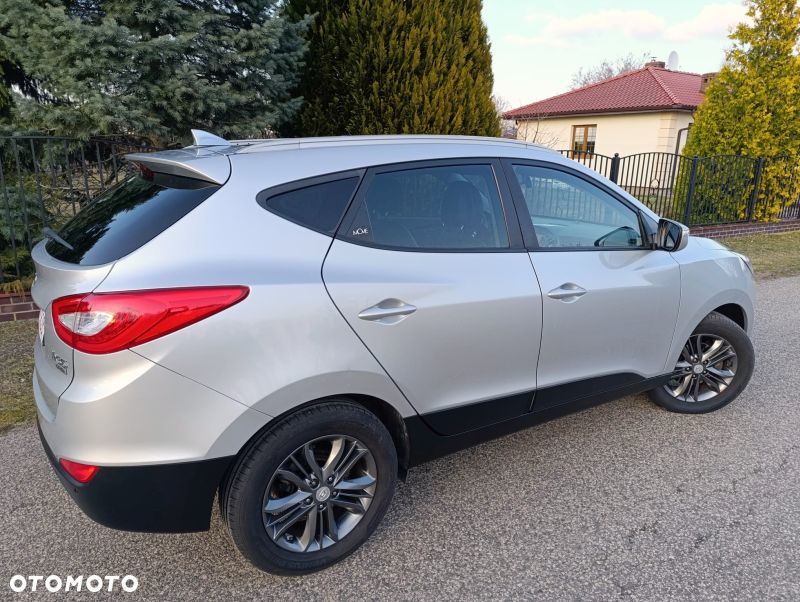 Hyundai ix35 1.7 CRDi 2WD Fifa World Cup Edition - 4