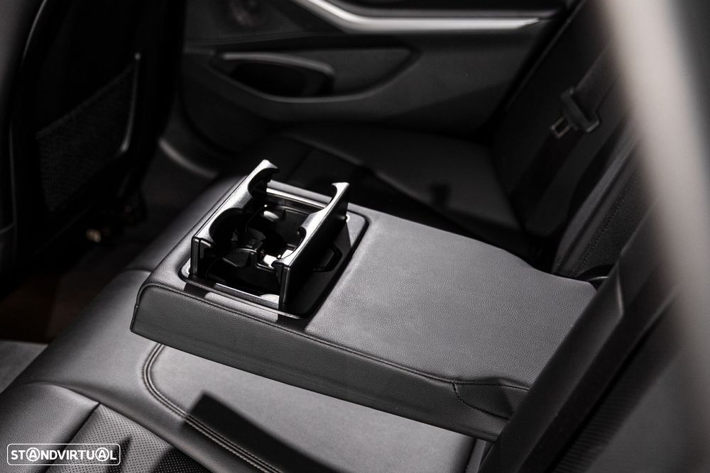 BMW 320 e Line Sport Auto - 27