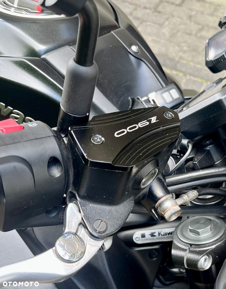 Kawasaki Z 900 - 16