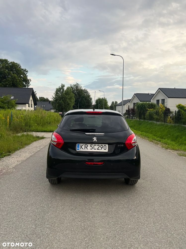 Peugeot 208 1.2 PureTech Style - 4