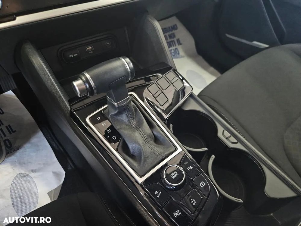 KIA Sportage 2023 — imagine 13