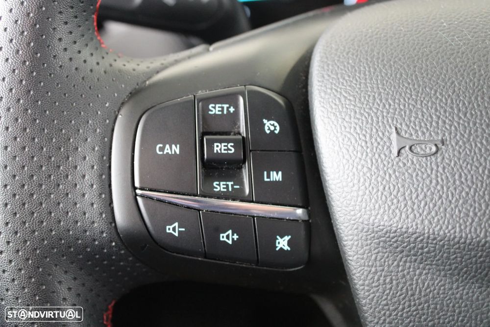 Ford Focus 1.0 EcoBoost MHEV ST-Line - 12