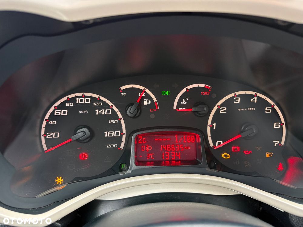 Ford KA 1.2 Titanium - 10
