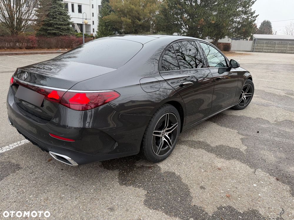 Mercedes-Benz Klasa E 200 9G-TRONIC Edition AMG Line - 25