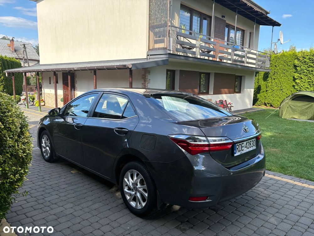Toyota Corolla 1.6 Active - 12