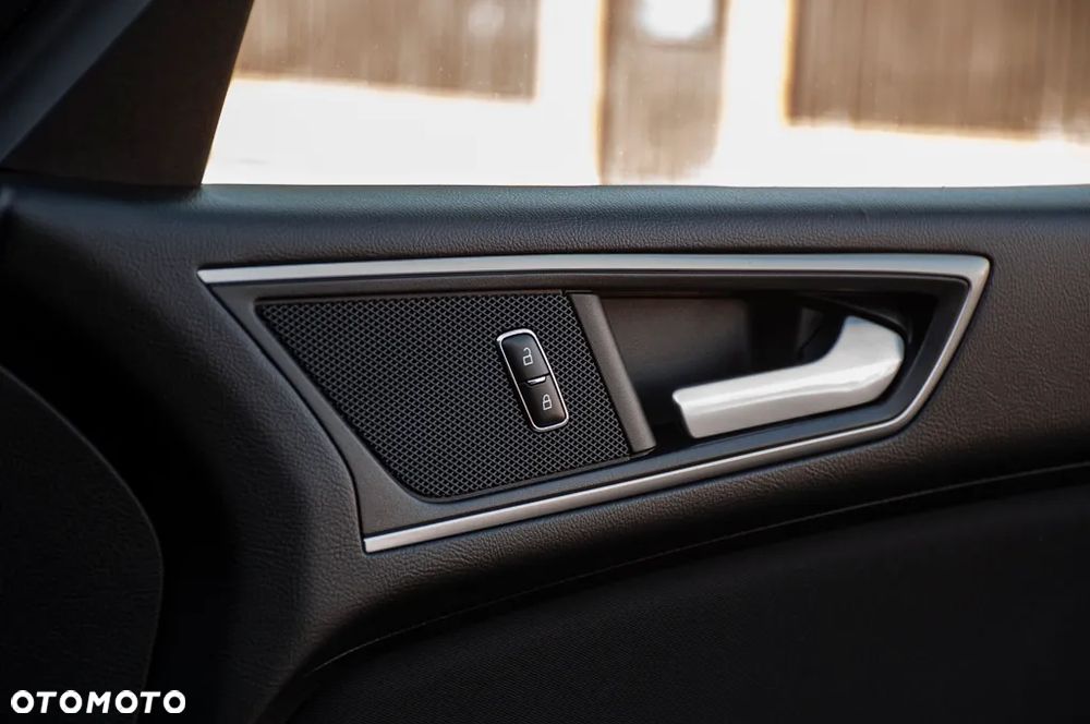 Ford S-Max 2.0 TDCi Titanium - 40