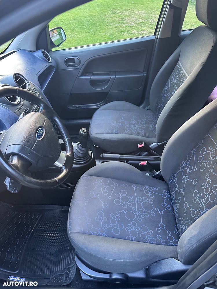 Ford Fiesta 1.4 TDCI Comfort - 8