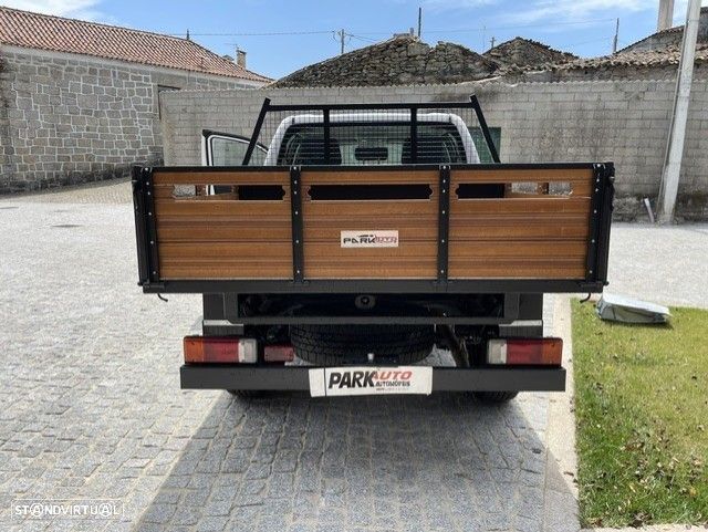 Toyota Hilux 2.4 D-4D 4WD CD CM - 10