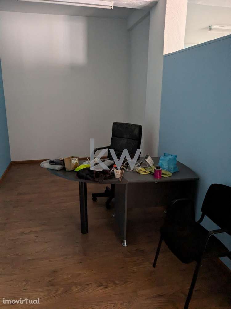 Armazém com 92 m2 em Amora – Espaço Versátil e Bem Localizado - Grande imagem: 3/6