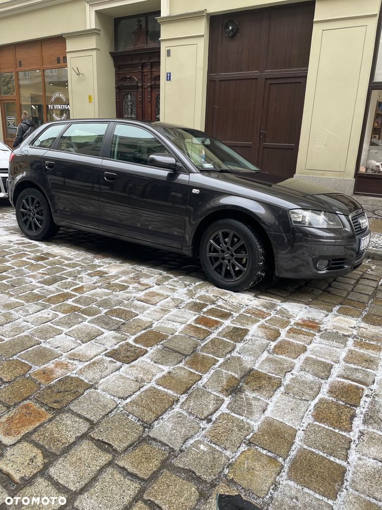 Audi A3 Sportback 1.6 Ambiente - 9