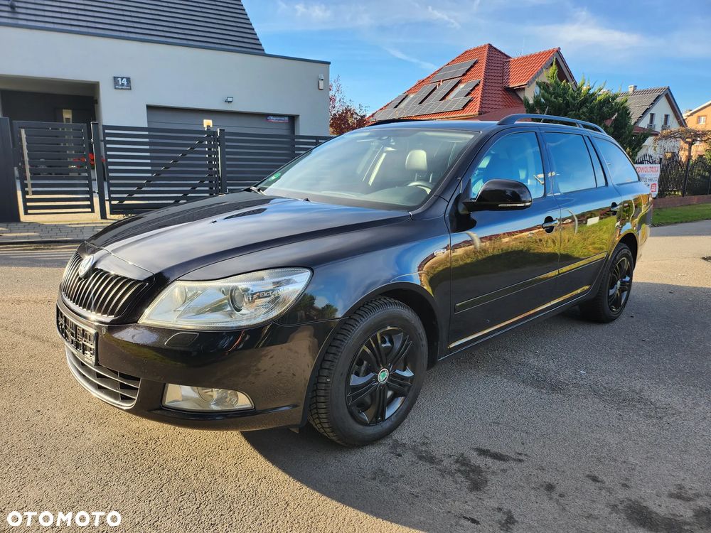 Skoda Octavia Combi 2.0 TDI Laurin & Klement - 2