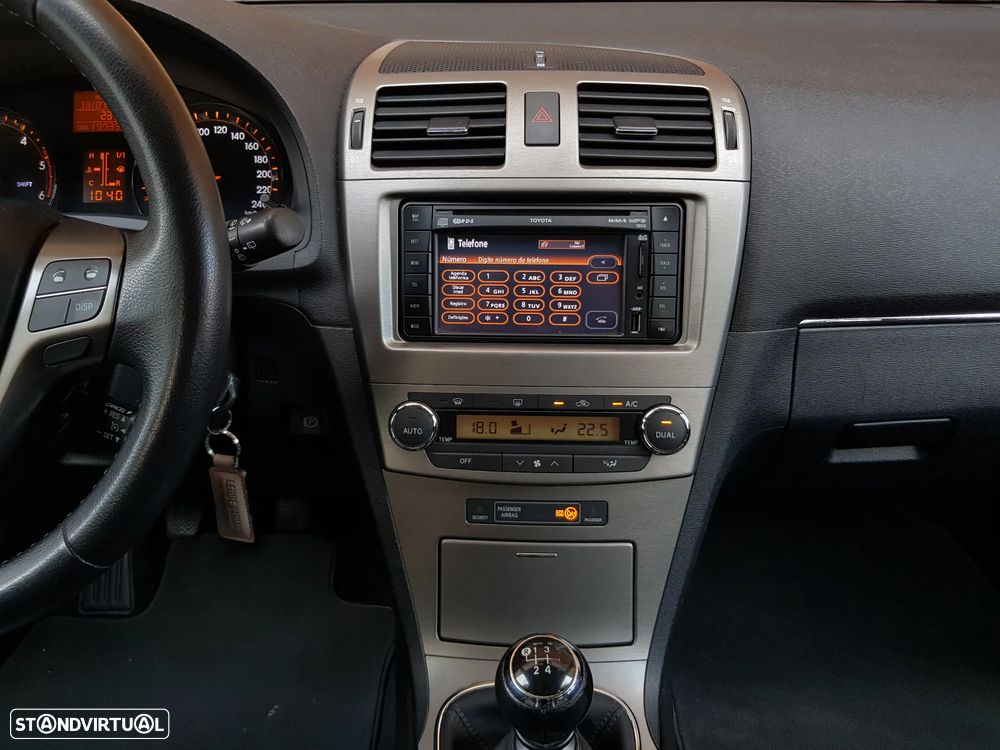 Toyota Avensis 2.0 D-4D Exclusive +Pele+GPS — fotografia 16