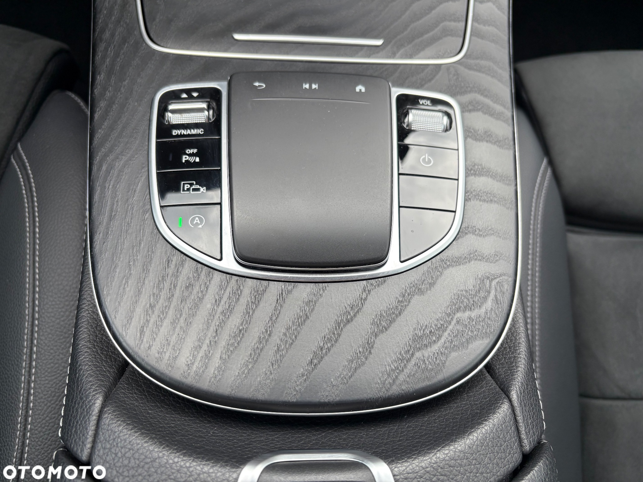 Mercedes-Benz Klasa E - 31