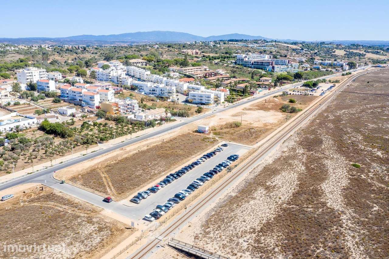 LOTE DE TERRENO LOCALIZADO NA MEIA PRAIA, LAGOS - Grande imagem: 5/6