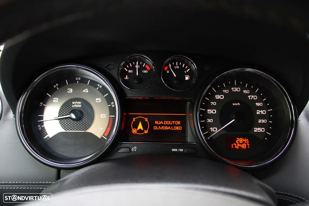 Peugeot RCZ 1.6 200 THP - 32