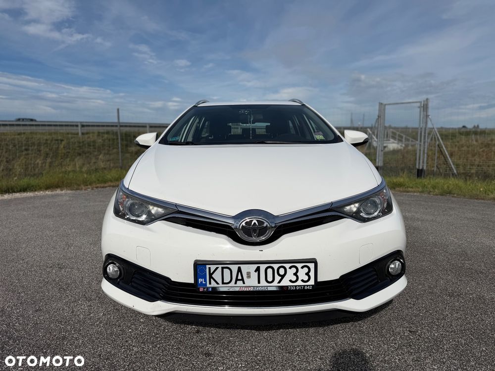 Toyota Auris 1.4 D-4D Premium - 3