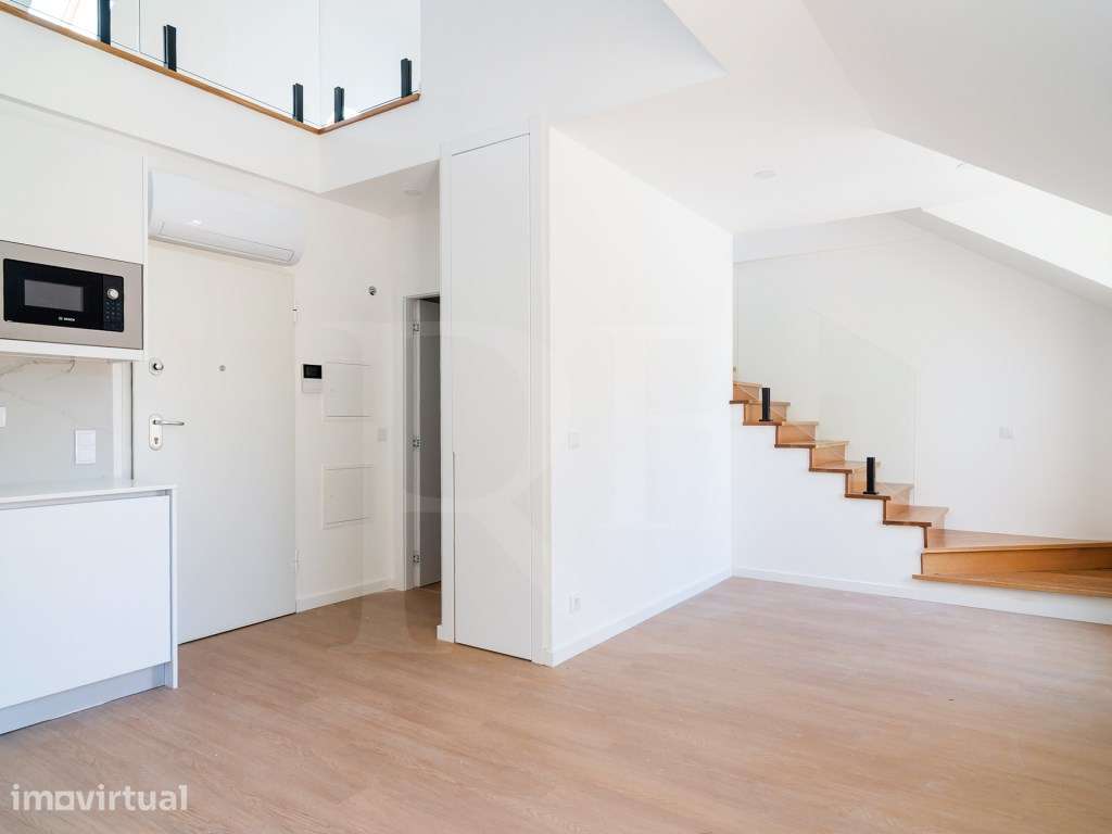 Duplex com terraços e mezanino - Anjos 49 - Grande imagem: 3/17