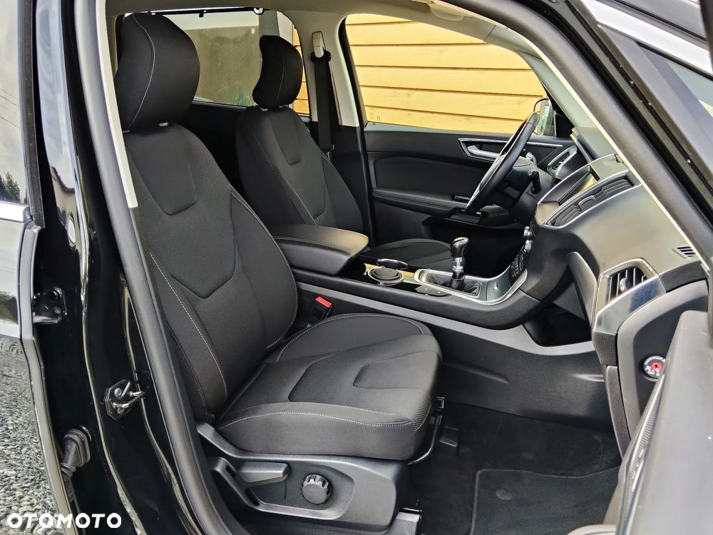 Ford S-Max 2.0 EcoBlue Titanium - 23