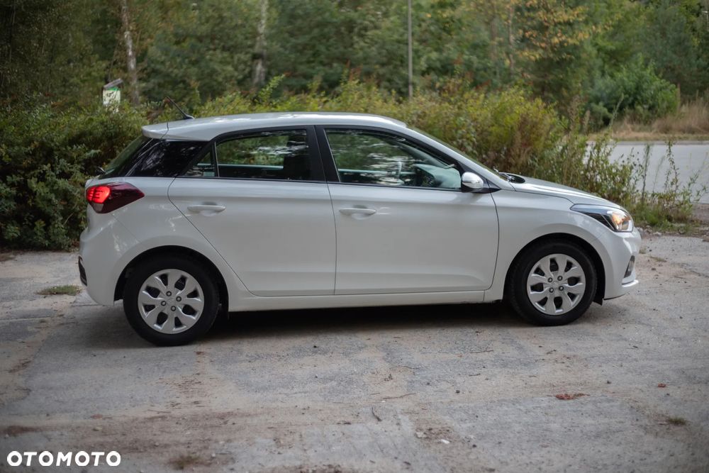 Hyundai i20 1.2 BlueDrive Classic + - 8