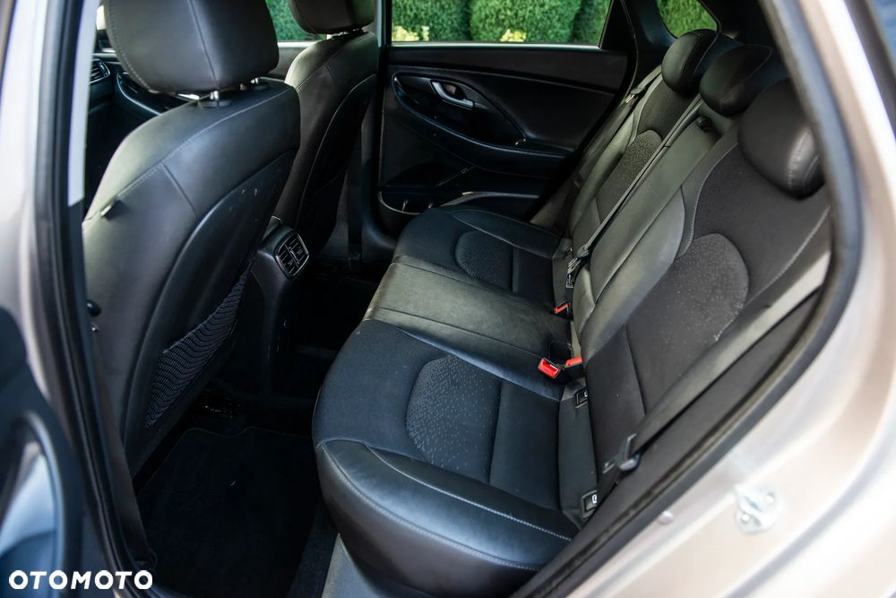 Hyundai i30 1.4 T-GDI Comfort DCT - 30
