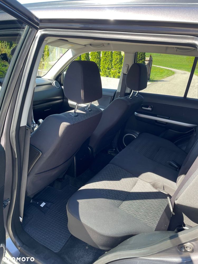 Suzuki Grand Vitara 2.4 Premium - 11
