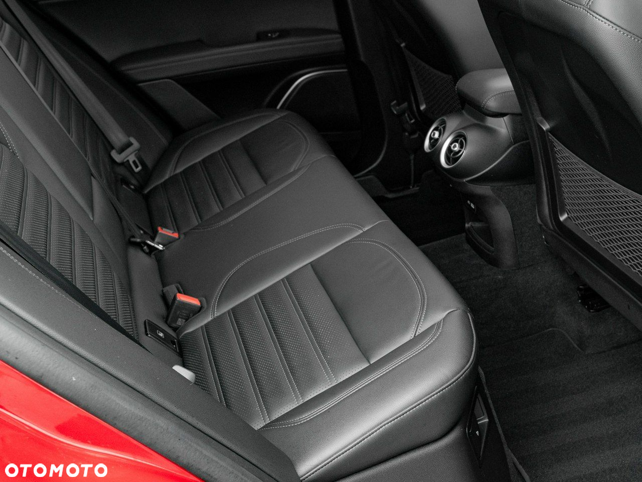 Alfa Romeo Stelvio 2.0 Turbo Sprint Q4 - 30