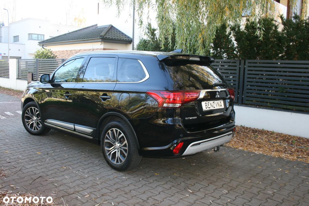 Mitsubishi Outlander 2.2 DID Intense + 4WD - 22