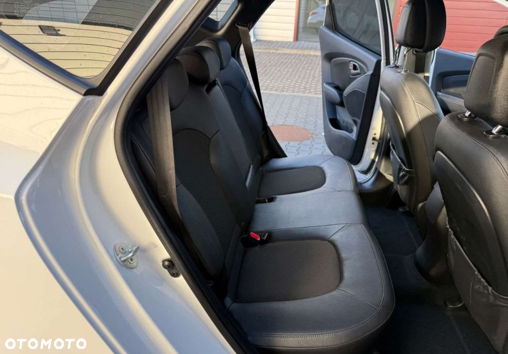 Hyundai ix35 - 18