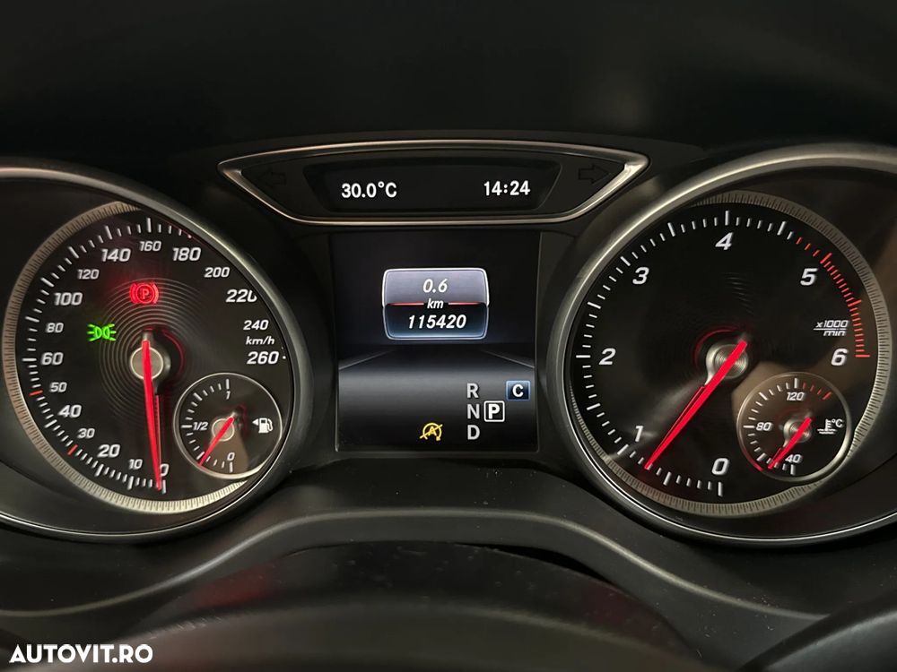 Mercedes-Benz GLA 200 d Aut. - 11
