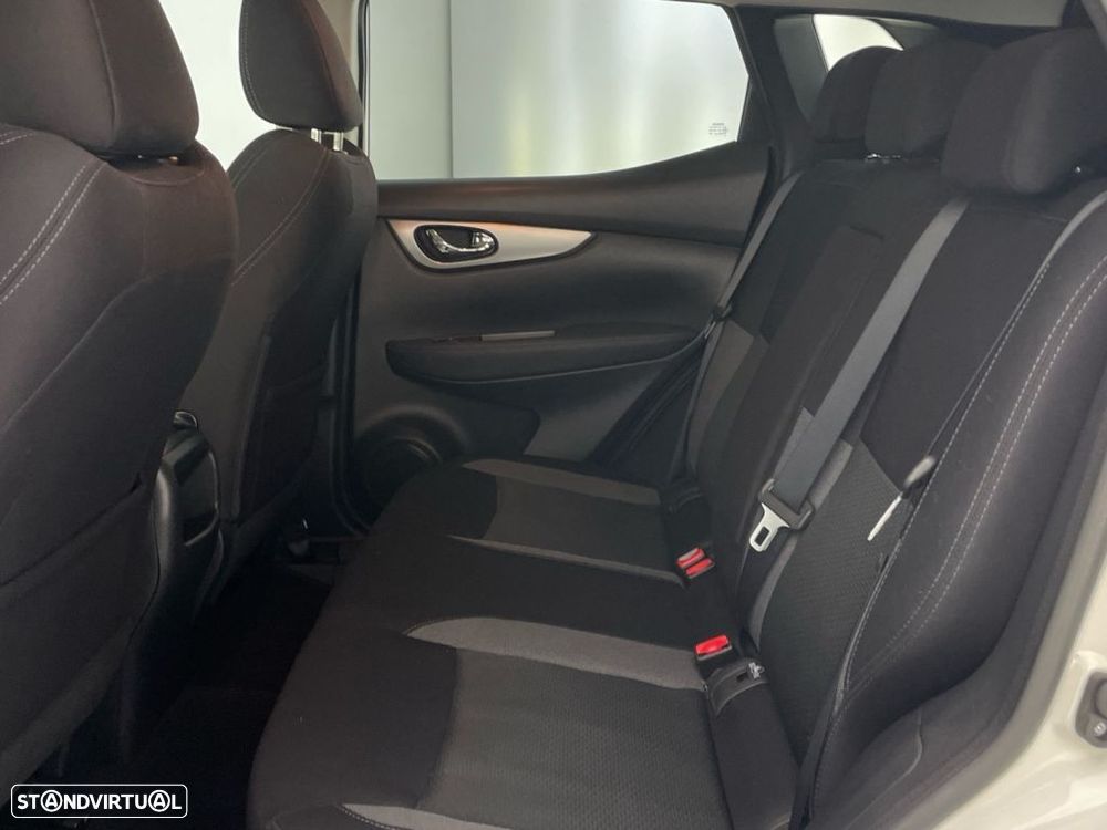 Nissan Qashqai 1.3 DIG-T N-Connecta - 12