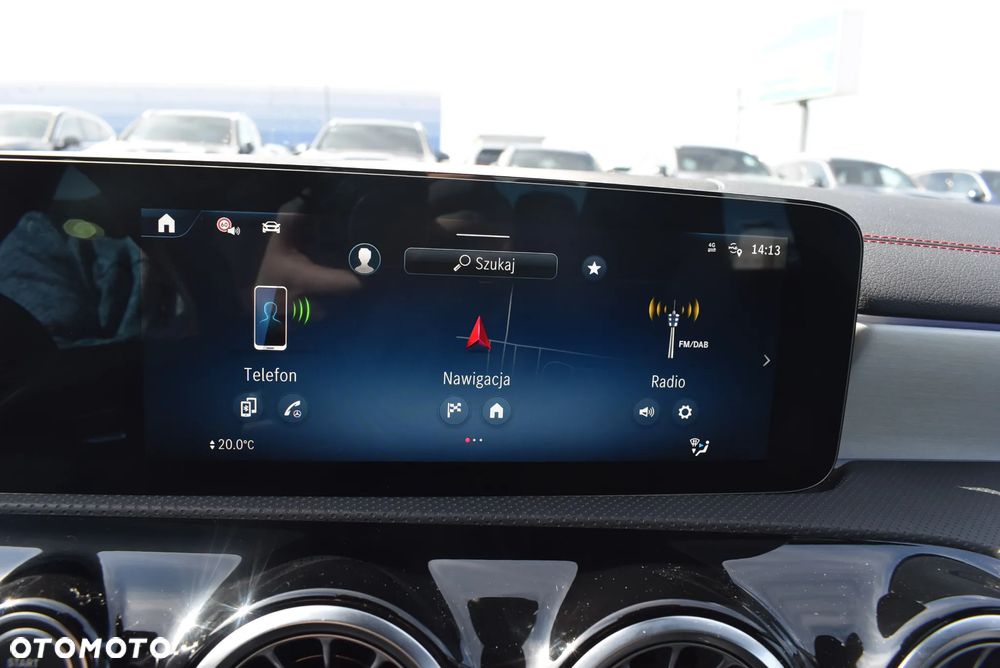 Mercedes-Benz CLA 200 7G-DCT - 28