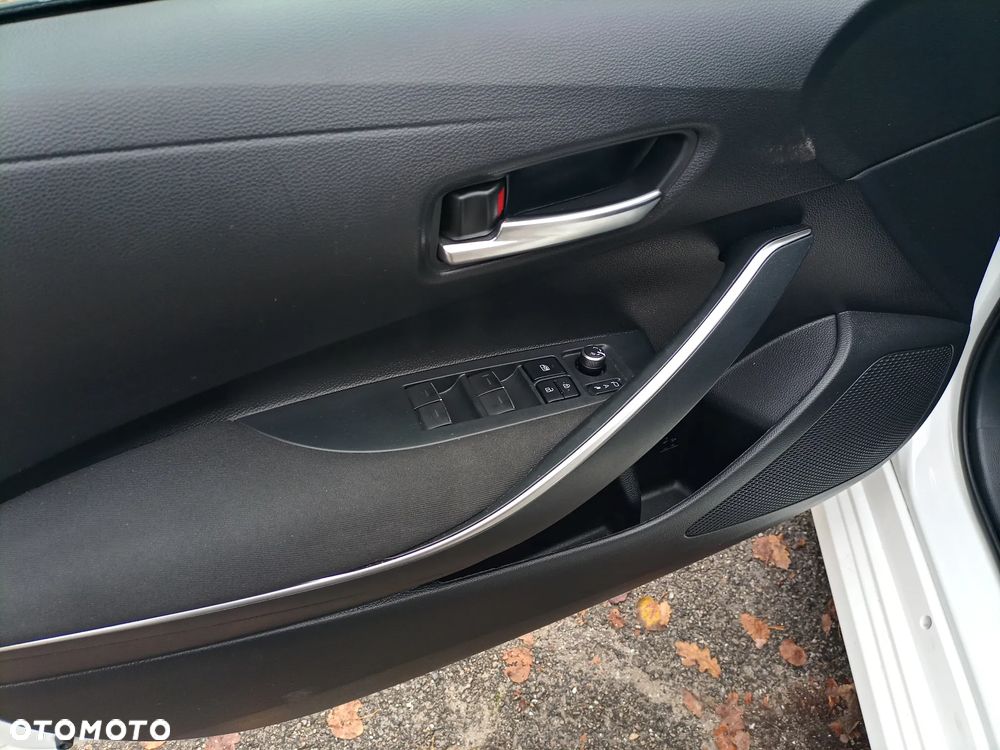 Toyota Corolla - 13